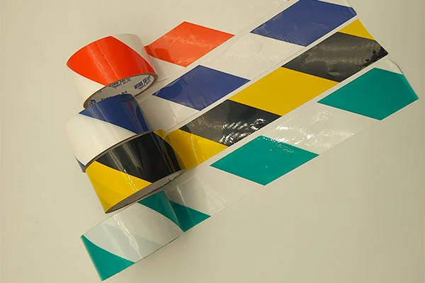 شريط التحذير: الحرس البصري الحيوي للسلامة العامة وسلامة العمال